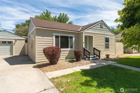 18 F St NE, Ephrata, WA 98823
