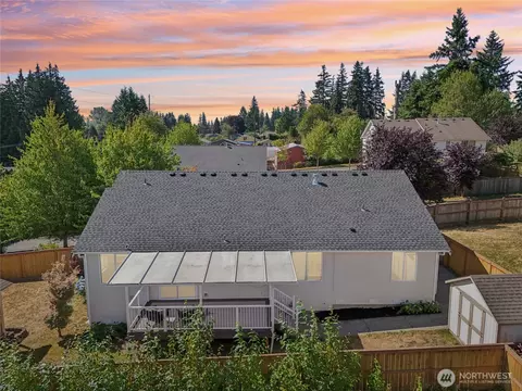 7424 Upper Ridge Rd, Everett, WA 98203 photo 2