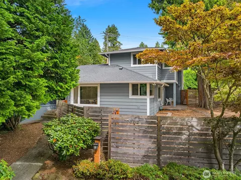 7002 29th Ave NE, Seattle, WA 98115