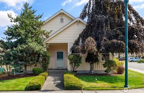 1292 SW Xavier Dr, Oak Harbor, WA 98277