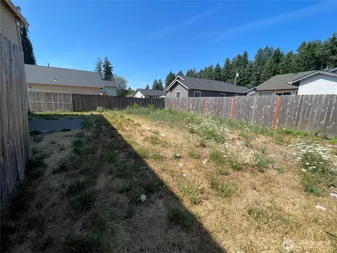 Exterior - 911 SW Front St, Winlock, WA 98596 photo 5 of 5