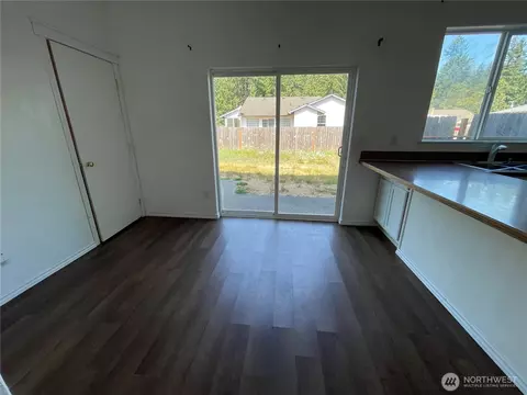 Dining - 911 SW Front St, Winlock, WA 98596 photo 1 of 1