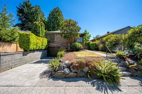 8046 Bagley Ave N, Seattle, WA 98103