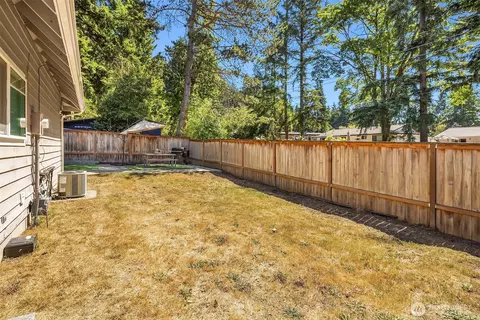 Exterior - 15406 119th Ave NE, Bothell, WA 98011 photo 9 of 9