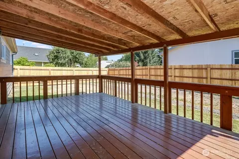 Exterior - 3338 Pine St, Longview, WA 98632 photo 2 of 3