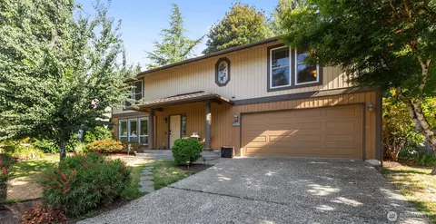 17516 NE 138 St, Redmond, WA 98052