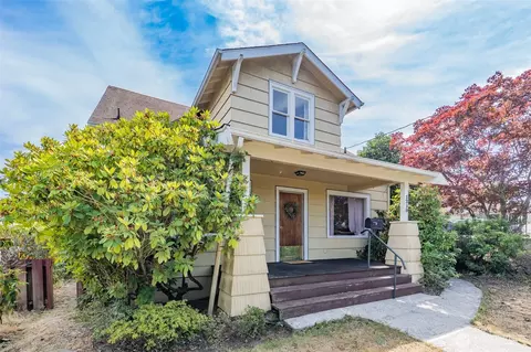 1219 6th St, Bremerton, WA 98337