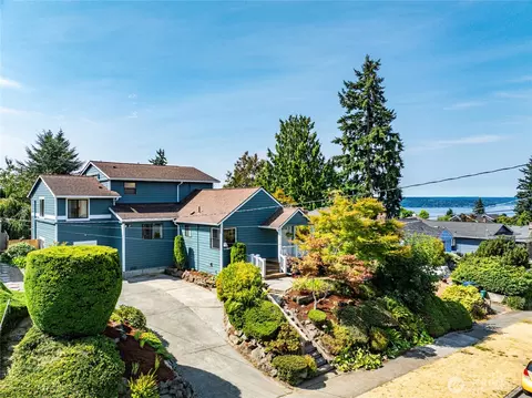3939 SW Rose St, Seattle, WA 98136