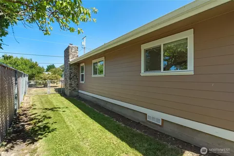 2040 Roosevelt Ave, Enumclaw, WA 98022 photo 29