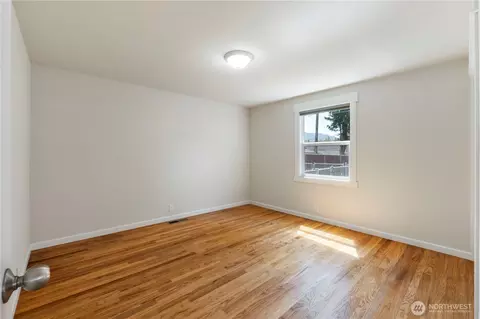 2040 Roosevelt Ave, Enumclaw, WA 98022 photo 19