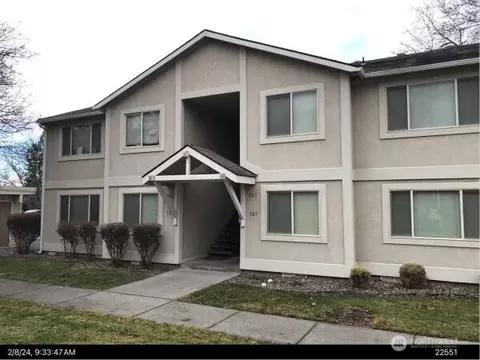 1910 J St #206, Walla Walla, WA 99362