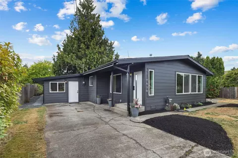 9630 Sharon Dr, Everett, WA 98204