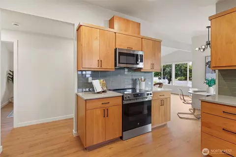 9630 Sharon Dr, Everett, WA 98204 photo 10