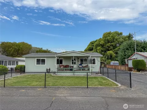 2361 Basin St SW #205, Ephrata, WA 98823