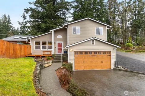 1731 NE Harvard Ave, Keyport, WA 98345