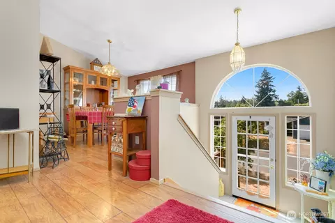 Entry Way - 3713 E 231st, Spanaway, WA 98387 photo 1 of 1