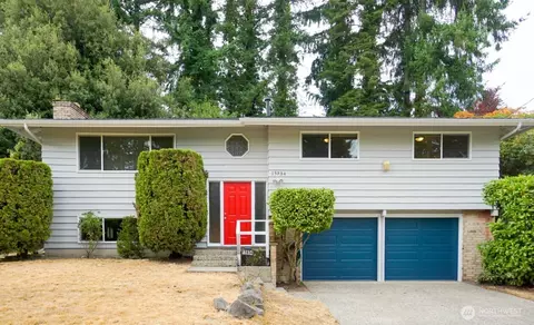 15934 Lake Hills Blvd, Bellevue, WA 98008