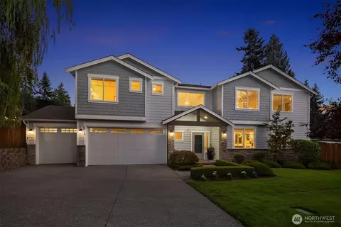 8718 200th St SW, Edmonds, WA 98026