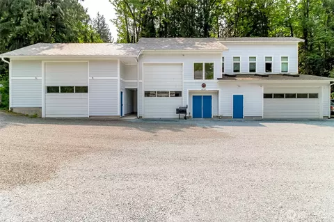Exterior - 19510 190th Ave E, Orting, WA 98360 photo 3 of 9