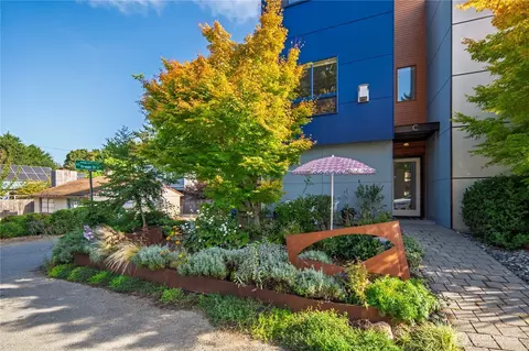 4400 Brygger Dr W #C, Seattle, WA 98199