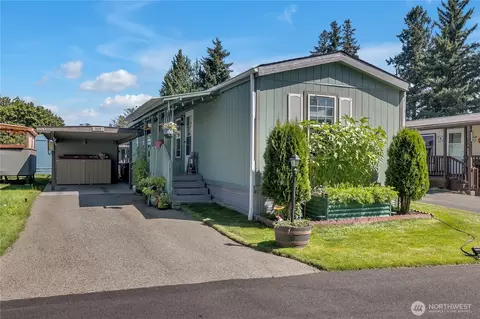 909 205th Street Ct E #81, Spanaway, WA 98387