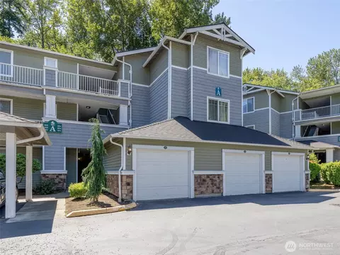 12712 Admiralty Way #A104, Everett, WA 98204