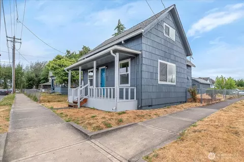 714 S Pacific Ave, Kelso, WA 98626