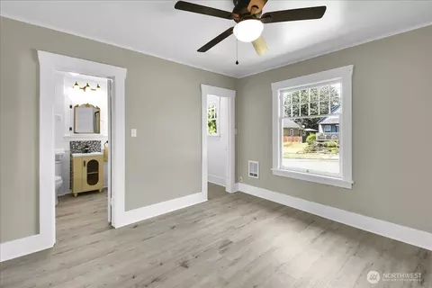 Bedroom - 2502 Harrison Ave, Everett, WA 98201 photo 2 of 2