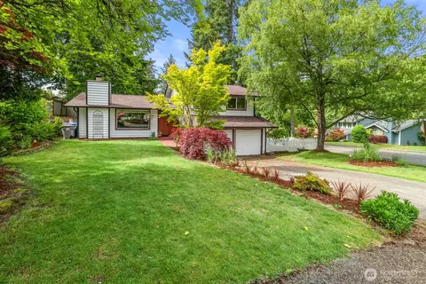 1933 Dayton Dr SE, Renton, WA 98055