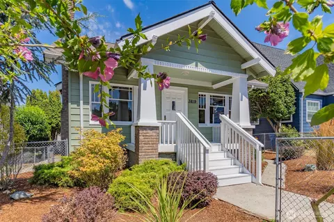 3819 N 7th St, Tacoma, WA 98406