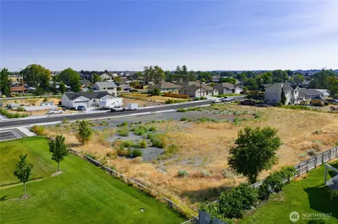 1047 W Virginia St, Moses Lake, WA 98837