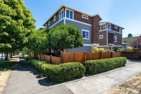 4526 Dayton Ave N, Seattle, WA 98103