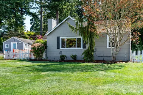 305 Alverson Blvd, Everett, WA 98201