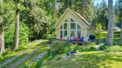 1917 Province Rd, Point Roberts, WA 98281