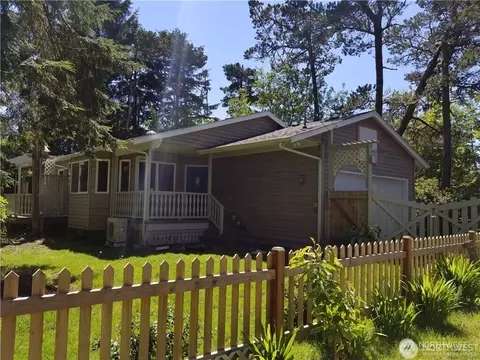 1726 271st Pl, Ocean Park, WA 98640
