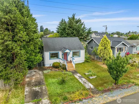 View/Area - 1522 Chestnut St, Everett, WA 98201 photo 1 of 10