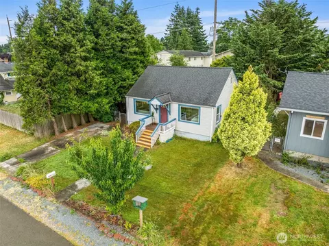 View/Area - 1522 Chestnut St, Everett, WA 98201 photo 2 of 10