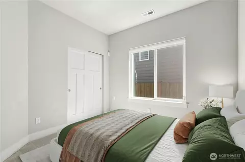Bedroom - 19814 11th Dr SE, Bothell, WA 98012 photo 1 of 5