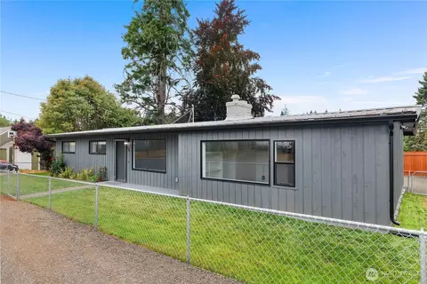 236 E Arcadia Ave, Shelton, WA 98584