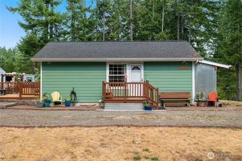 40 N Tebo Pl, Hoodsport, WA 98548