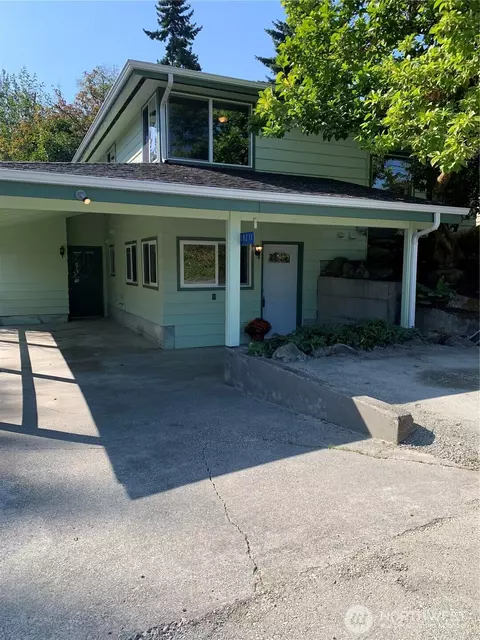 10211 SW Bank Rd #A & B, Vashon, WA 98070