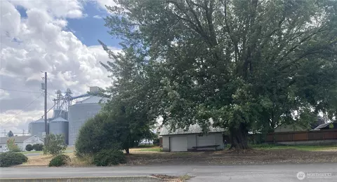 404 W Sherlock, Harrington, WA 99134