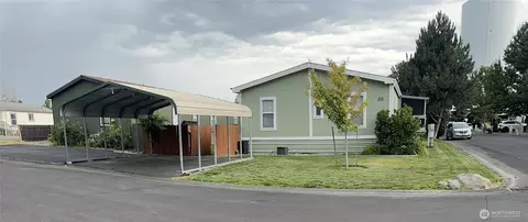 3211 W Wapato Dr #33, Moses Lake, WA 98837