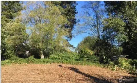 21031 33rd Pl W, Lynnwood, WA 98036