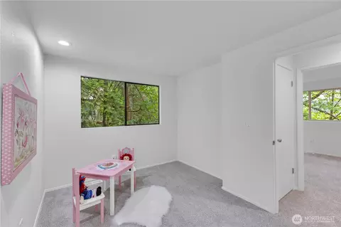 Bedroom - 21827 4th Ave SE, Bothell, WA 98021 photo 5 of 5