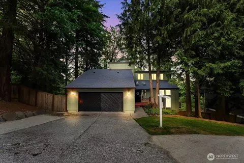 Exterior - 21827 4th Ave SE, Bothell, WA 98021 photo 2 of 10