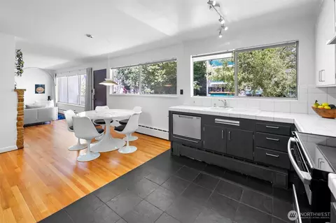 1111 E Harrison St, Seattle, WA 98102 photo 18