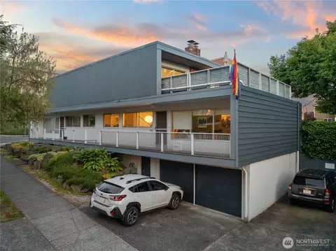 1111 E Harrison St, Seattle, WA 98102 photo 2