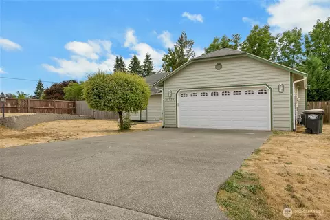 15729 92nd Way SE, Yelm, WA 98597