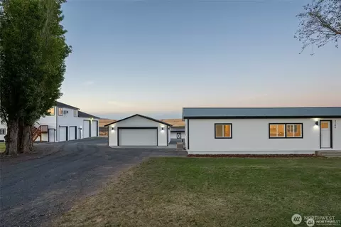 4286 Road 20 NE, Soap Lake, WA 98851
